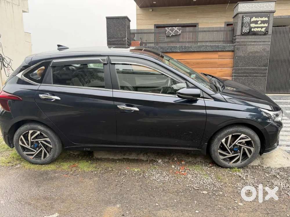 2024 Hyundai I20 Asta 1.2 Petrol Mt  Starry Night  Single Owner