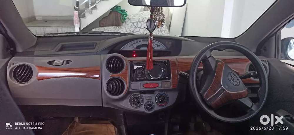 Toyota Etios Liva 2011 Exclusive Petrol