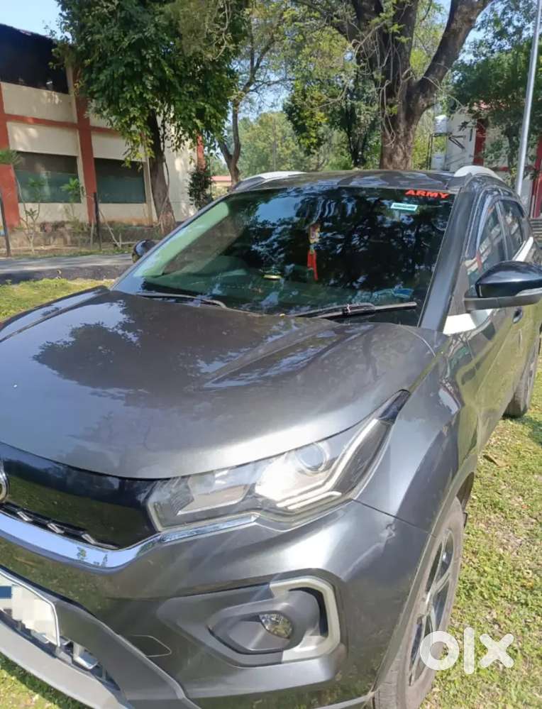 Tata Nexon Xz+ Hs Dual Tone Only 37400 Km Driven