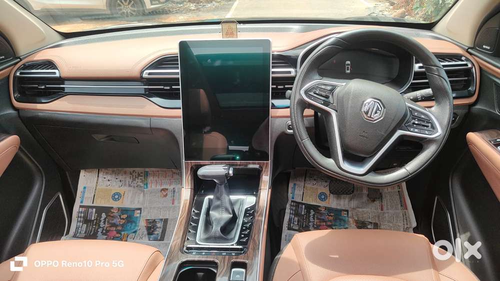 Mg Hector Plus Savvy Pro 1.5 Turbo Petrol Cvt 7 Str, 2024, Petrol