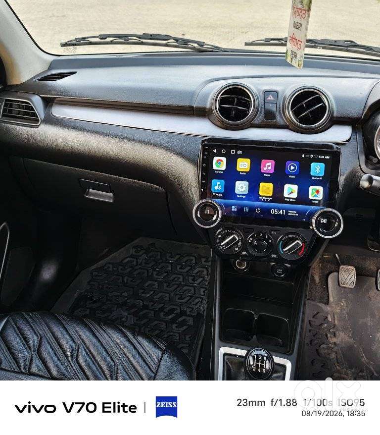 Maruti Suzuki Swift Vxi + Manual, 2022, Petrol