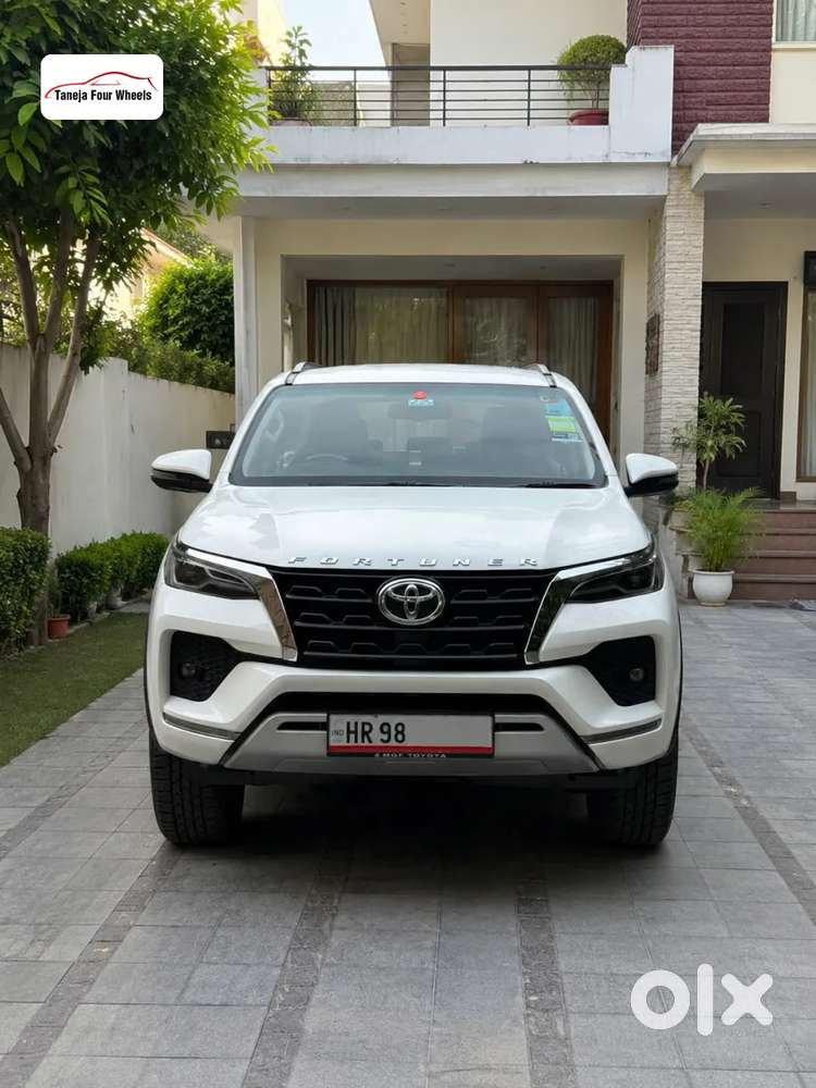 Toyota Fortuner 4x2 At 2.7 Petrol, 2024, Petrol