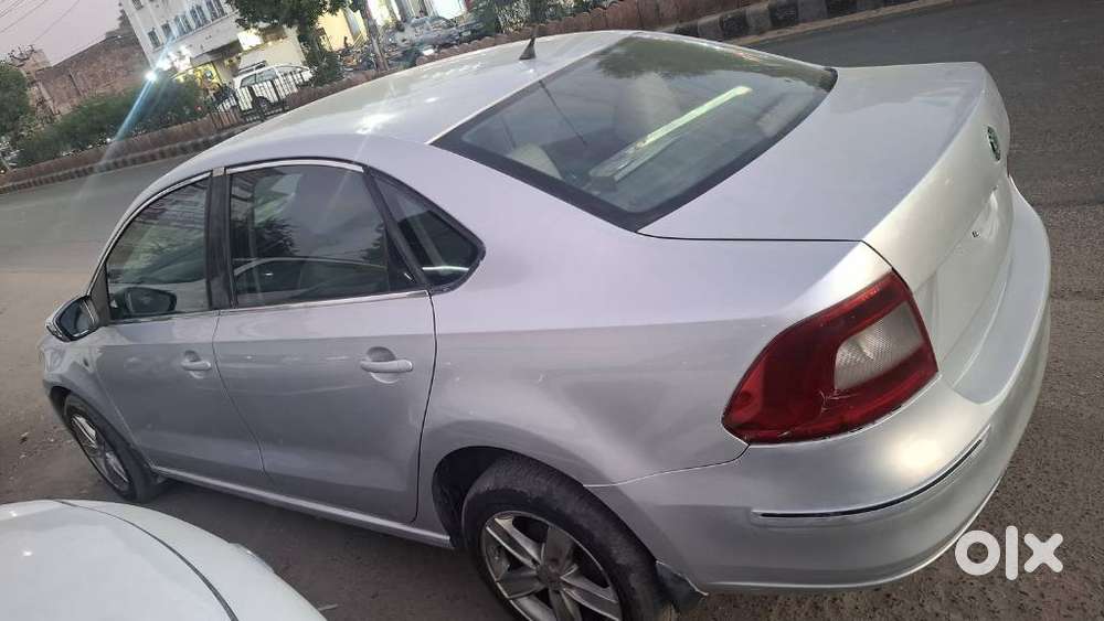 Skoda Rapid 1.6 Mpi Ambition, 2012, Diesel