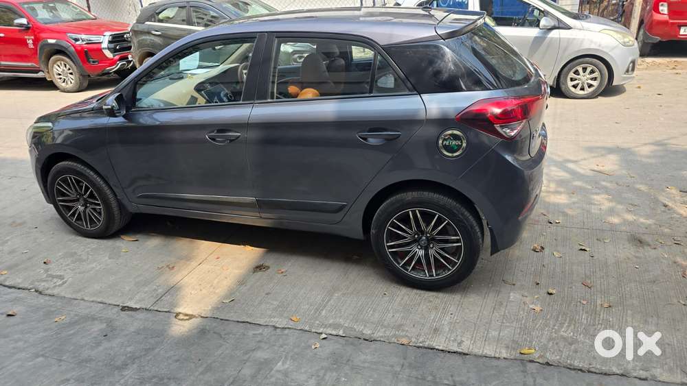 Hyundai I20 Sportz 1.2 Bs-iv, 2017, Petrol
