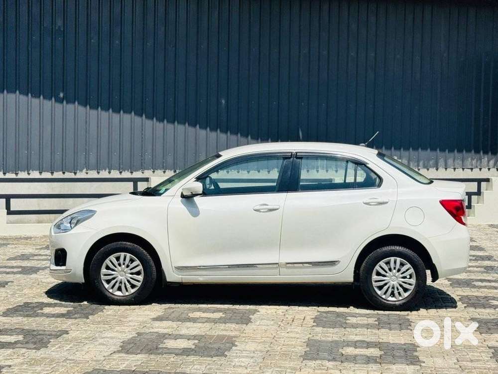Maruti Suzuki Dzire 1.2 Vxi Amt, 2019, Petrol