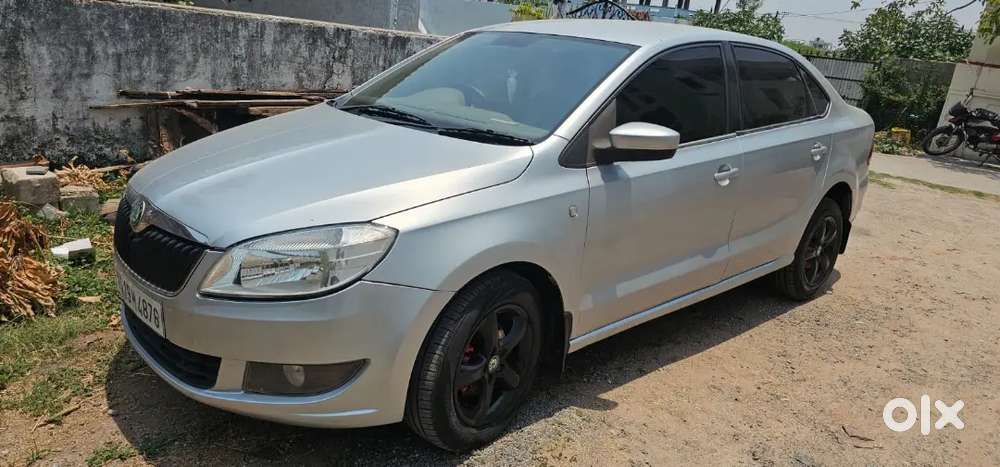 Skoda Rapid 2012 Diesel 156000 Km Driven