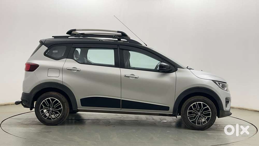 Renault Triber 1.0 Rxz Dual Tone, 2022, Petrol