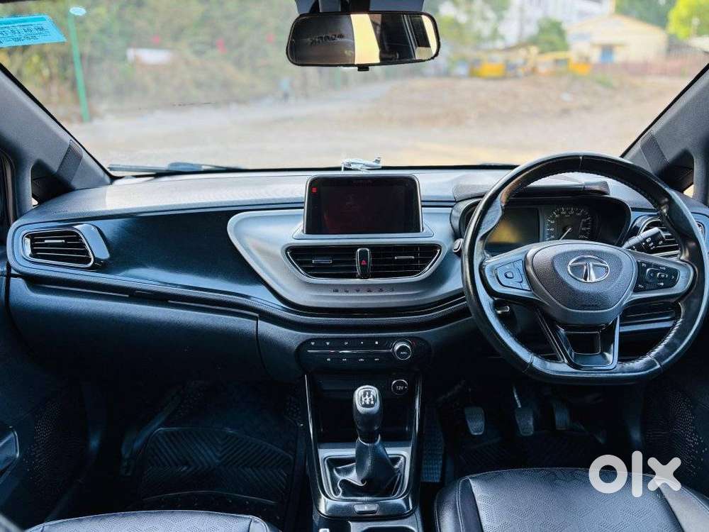 Tata Altroz 1.2 Xz Plus Dark Edition, 2022, Petrol