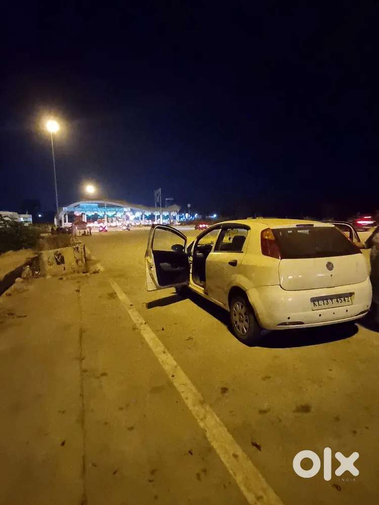 Fiat Grand Punto 2012 Diesel 118000 Km Driven