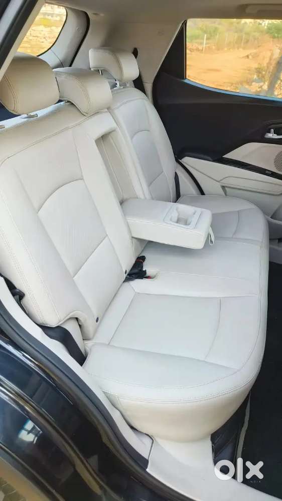 Mahindra Xuv 300 W8 Optional