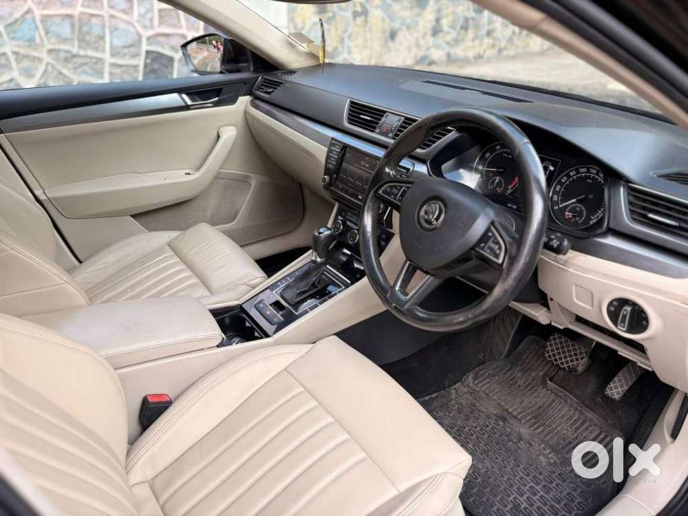 Skoda Superb Style 1.8 Tsi At, 2017, Petrol