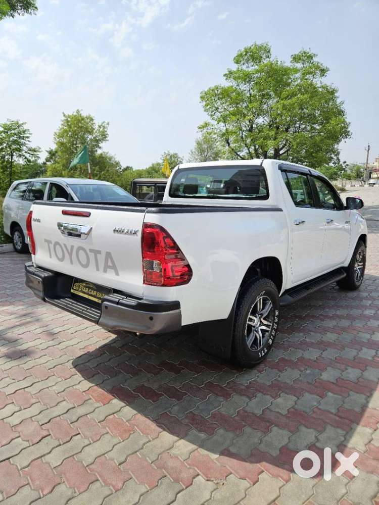 Toyota Hilux 2.8 High 4x4 Mt, 2025, Diesel