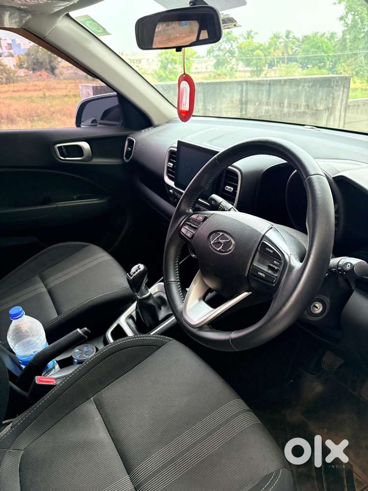 Hyundai Venue 2021 Km Driven 50,700
