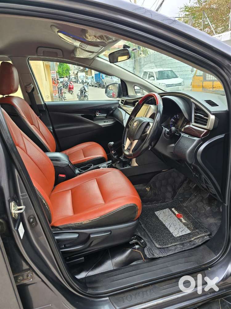 Toyota Innova Crysta [2020-ongoing] 2.4 Vx 7 Str, 2022, Diesel