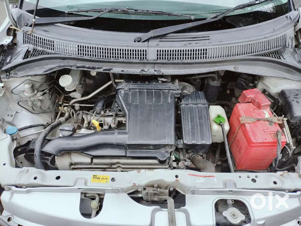 Maruti Suzuki Dzire 1.2 Vxi 2010