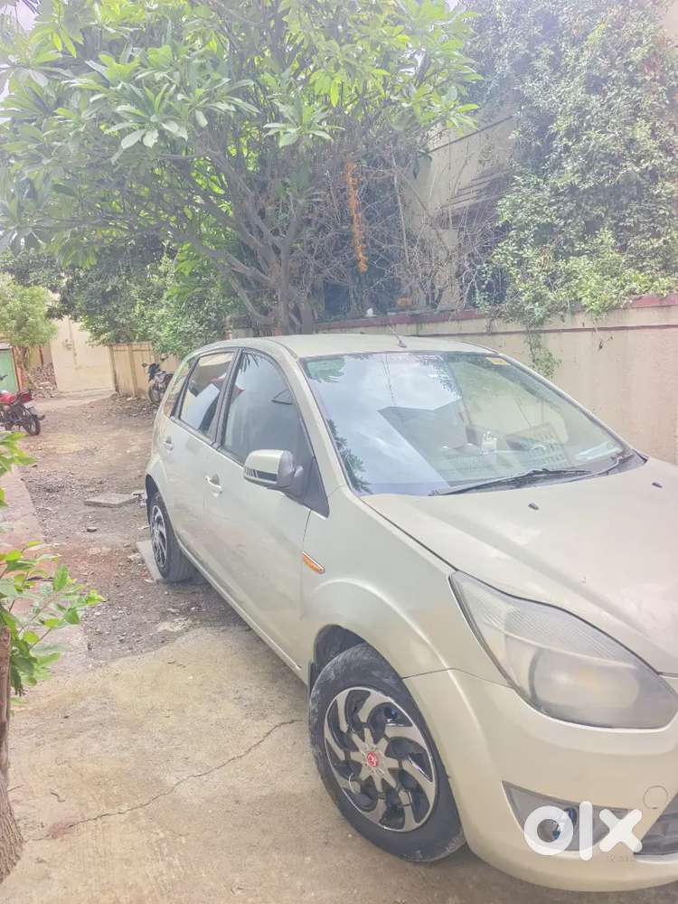 Ford Figo Diesel Titanium 2012