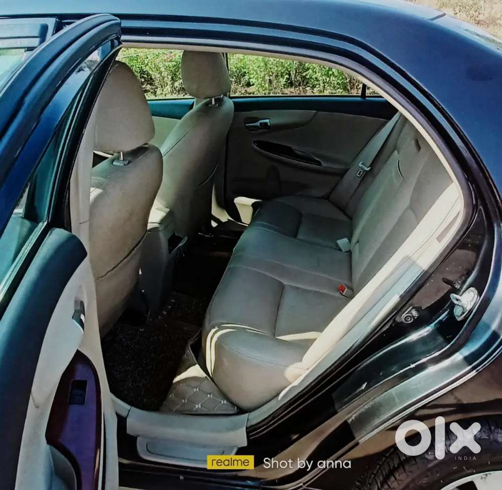 Toyota Corolla Altis 2012