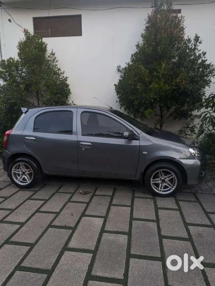 Toyota Etios Liva 2015