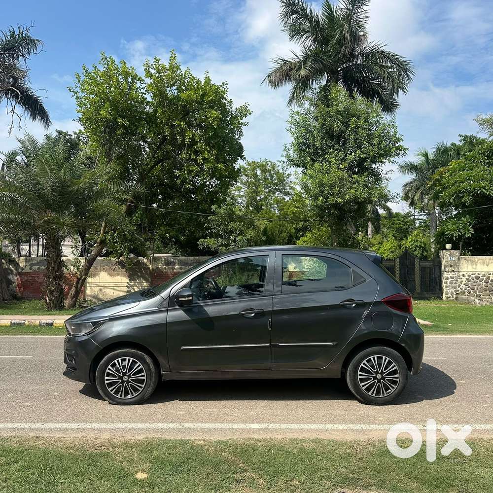 Tata Tiago 1.2 Revotron Xt (o), 2023, Petrol
