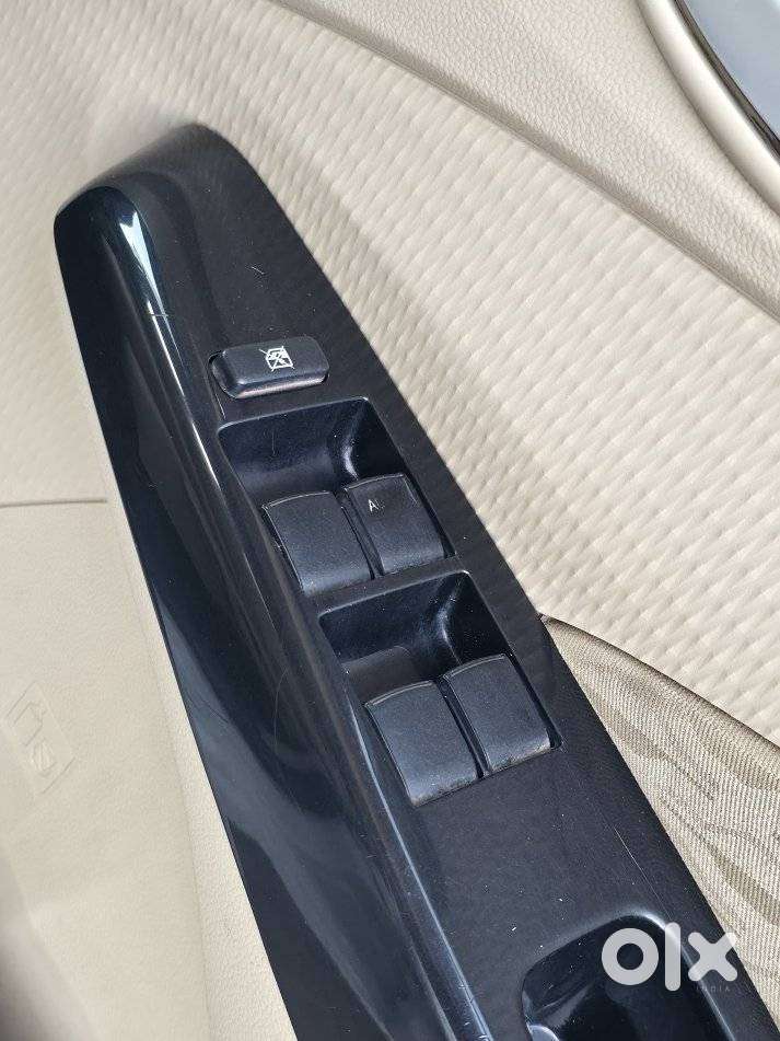 Toyota Etios Liva 1.2 Vx Dual Tone Limited Edition Petrol, 2019, Cng..