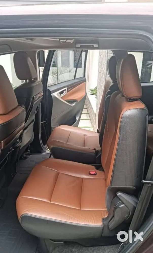 Toyota Innova Crysta Diesel Automatic 2016