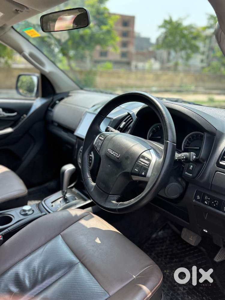 Isuzu V-cross Z Prestige 4x4 At, 2025, Diesel