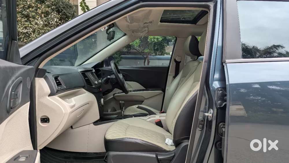Mahindra Xuv300 1.2 W6 Amt Petrol, 2021, Petrol