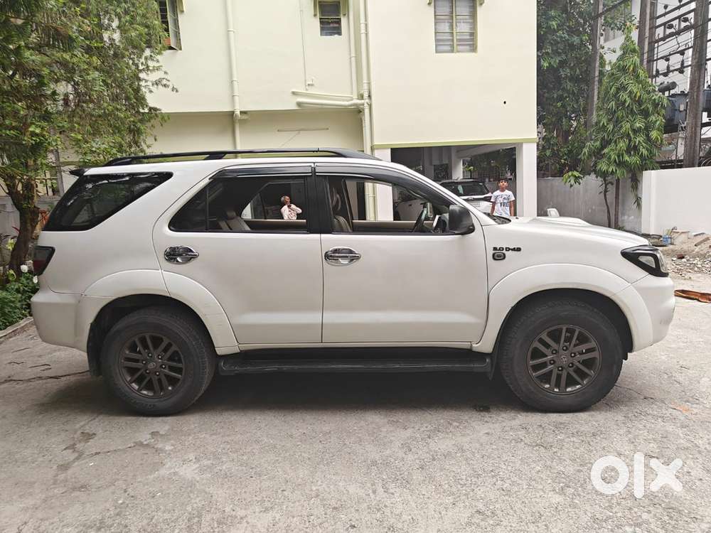 Toyota Fortuner Diesel 2011 Car