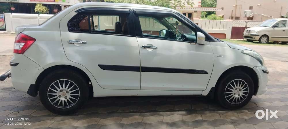 Maruti Suzuki Swift Dzire Vdi Bsiv, 2013, Diesel