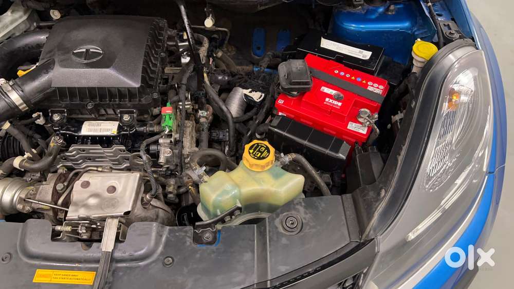 Tata Nexon 1.2 Revotron Xz Plus Dual Tone, 2018, Petrol
