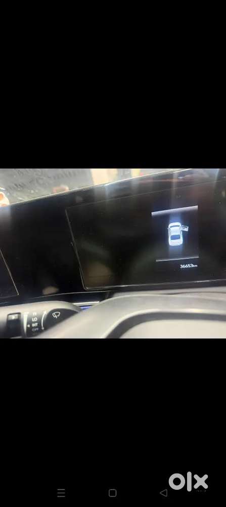 Hyundai Venue Petrol Manual 32000 Km 2024