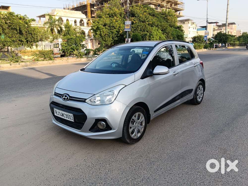 Hyundai Grand I10 Sportz, 2016, Petrol