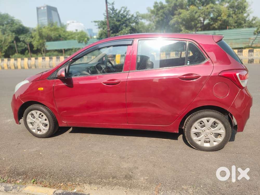 Hyundai Grand I10 Sportz, 2015, Cng & Hybrids