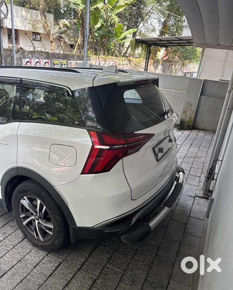 Mahindra Xuv700 2.0 Ax 5 Petrol At Str, 2022, Petrol
