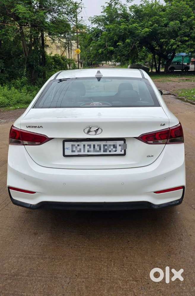 Hyundai Verna 1.6 Sx (o) Vtvt, 2019, Petrol