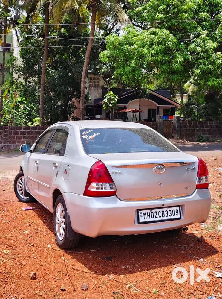 Toyota Etios (petrol)2011
