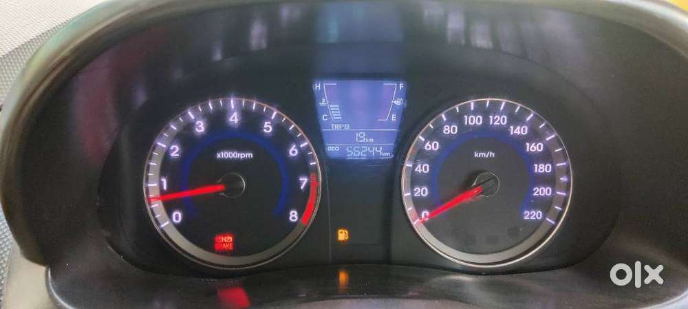 Hyundai Verna Fluidic 1.6 Vtvt Sx Opt, 2012, Petrol