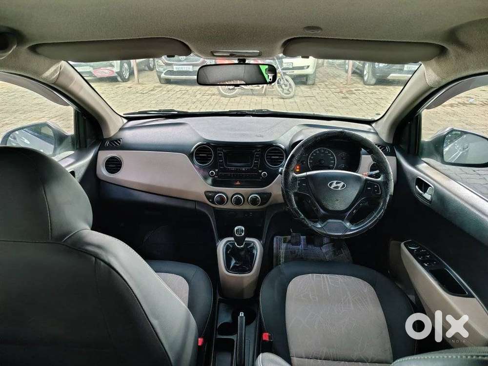 Hyundai Grand I10 Sportz, 2016, Petrol
