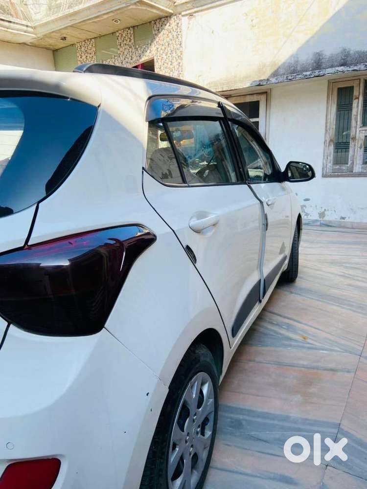 Hyundai Grand I10 2016 Diesel Well Maintained