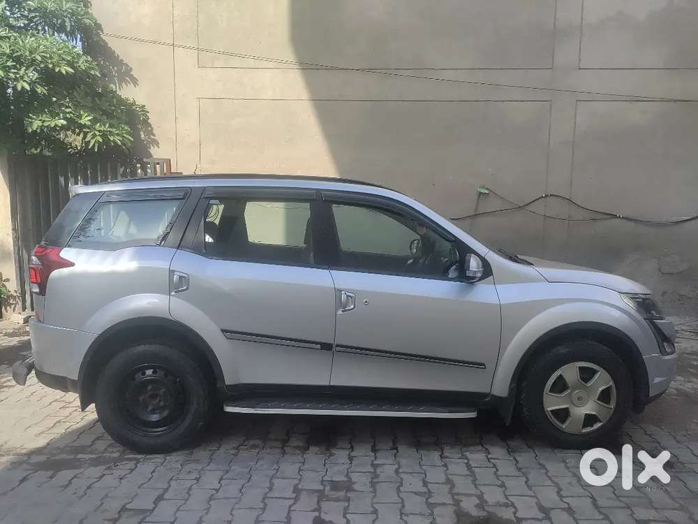 Mahindra Xuv500 W7 Automatic 2018 Diesel 65500 Km Driven