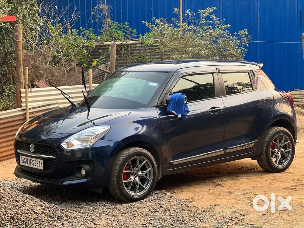 Maruti Suzuki Swift Vxi + Manual, 2023, Petrol