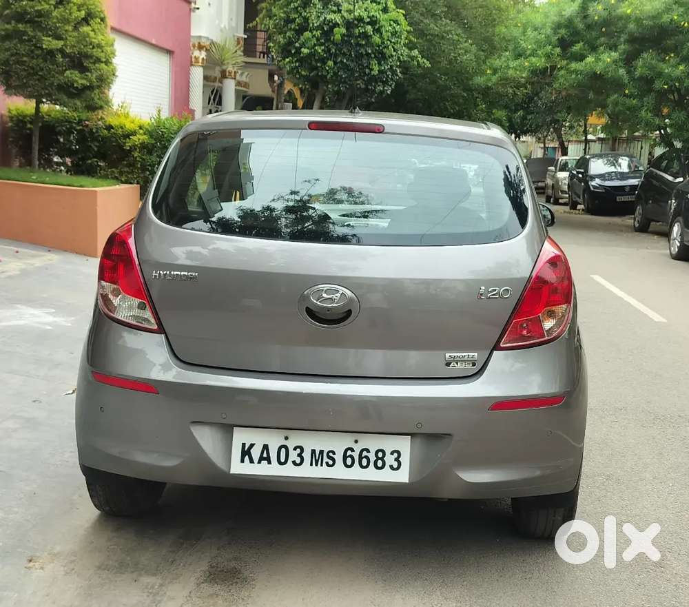 Hyundai I20 Sports Abs With Air Bag Mint Condition Manual