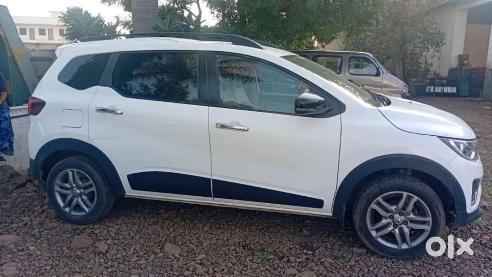 Renault Triber 1.0 Rxe, 2021, Petrol