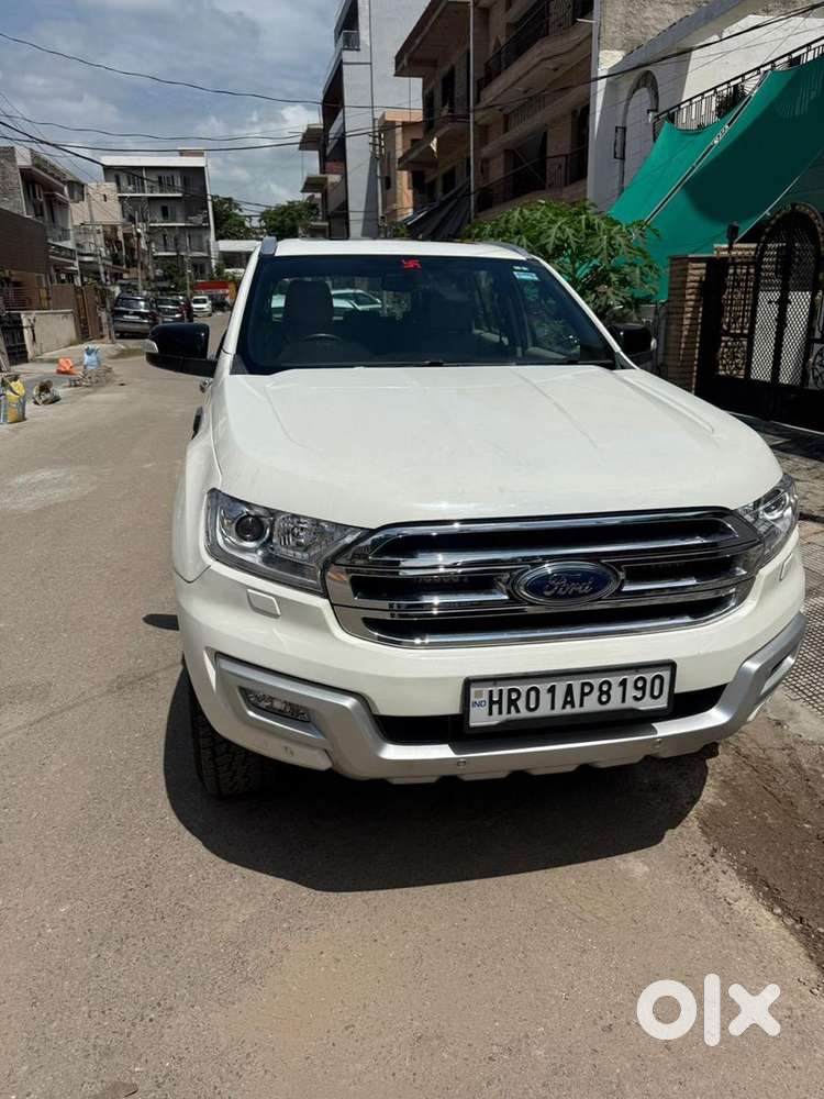 Ford Endeavour 2016 Diesel Well Maintained