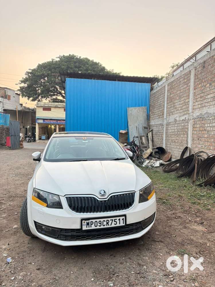 Skoda Octavia 2015 Diesel 76000 Km Driven