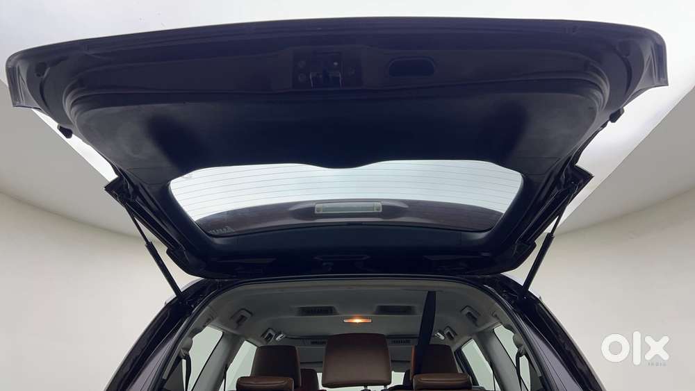 Toyota Innova Crysta 2.7 Zx At, 2017, Petrol