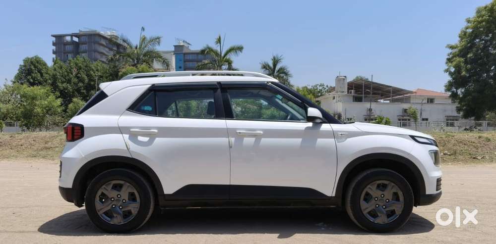 Hyundai Venue S 1.2 Petrol, 2023, Cng & Hybrids