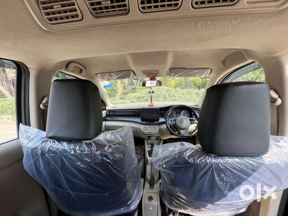 Maruti Suzuki Ertiga 2022-2023 Zxi, 2023, Cng & Hybrids