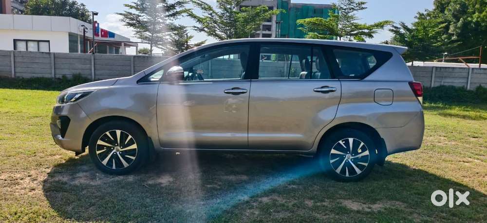 Toyota Innova Crysta [ ] 2.4 Zx At 7 Str, 2021, Diesel