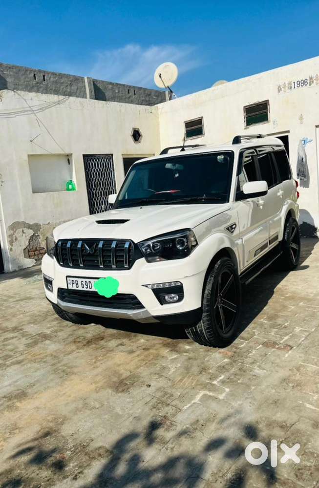 Mahindra Scorpio Classic 2022